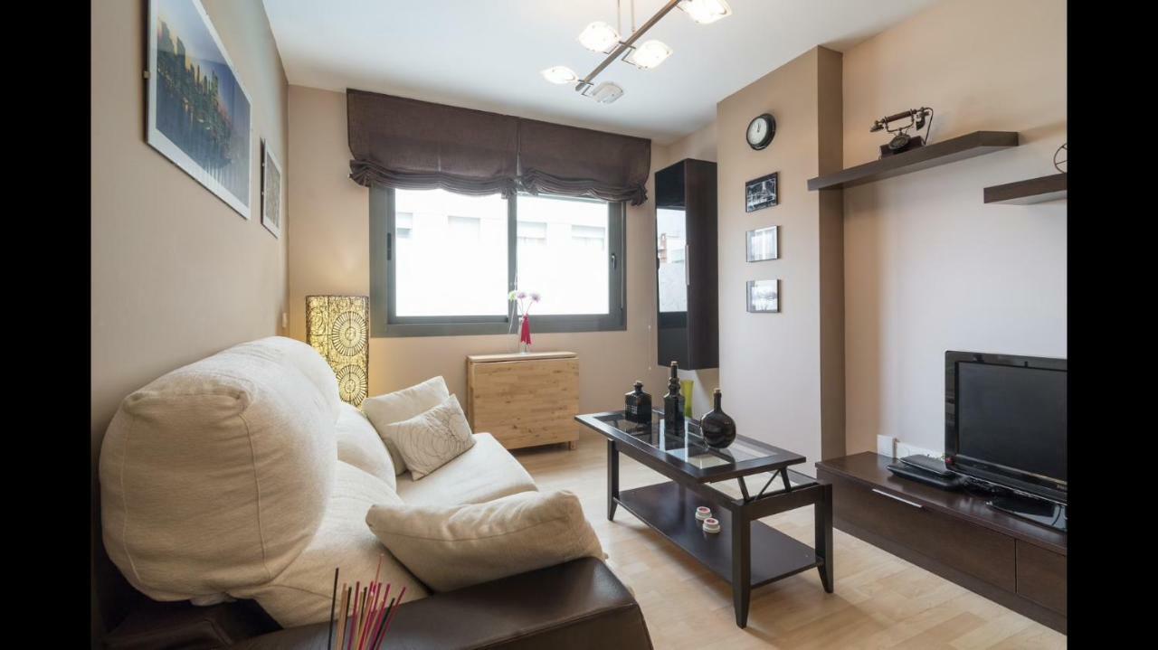 Apartamento Playa Y Piscina 1-2 Personas Málaga Dış mekan fotoğraf