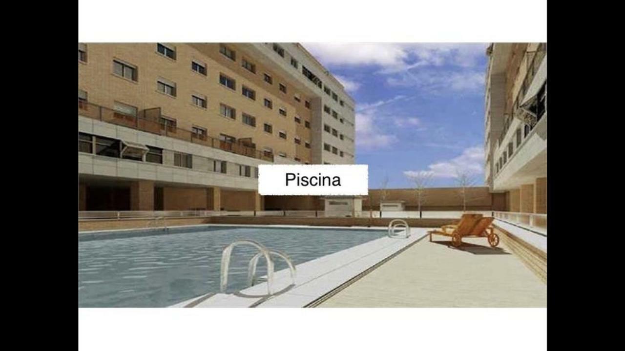 Apartamento Playa Y Piscina 1-2 Personas Málaga Dış mekan fotoğraf
